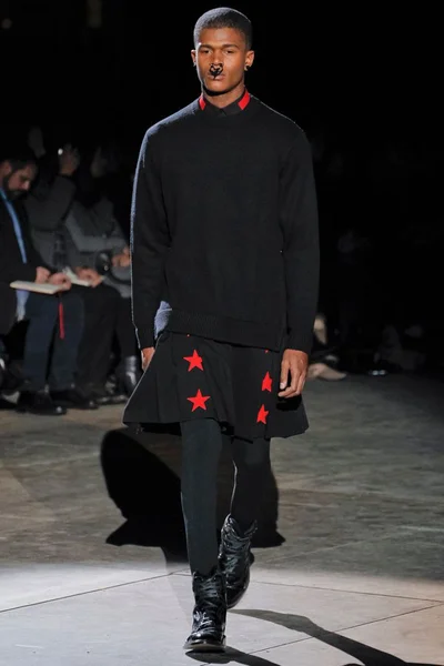 Look 8